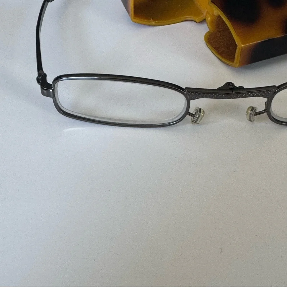 Vintage Folding Reading Glasses +2.50 Tortoise‎ Hard Case Compact Travel Readers